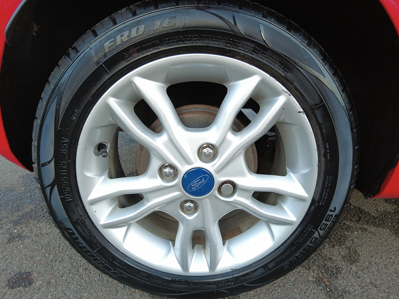 Ford Fiesta Zetec - U93621