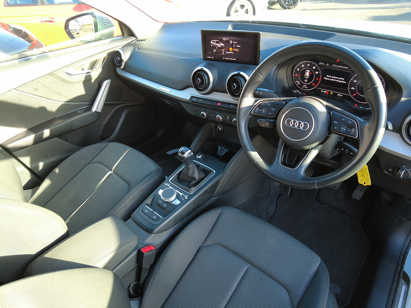 Audi Q2 TFSI Sport - U93623