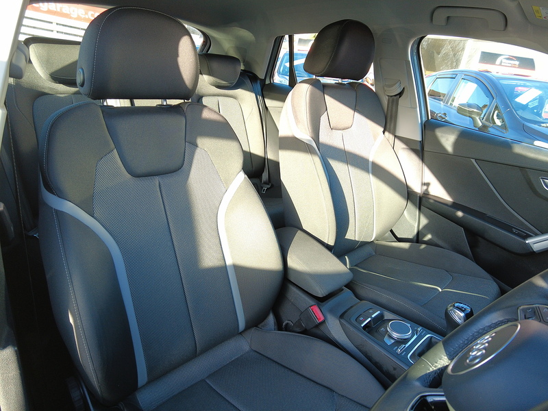 Audi Q2 TFSI Sport - U93623