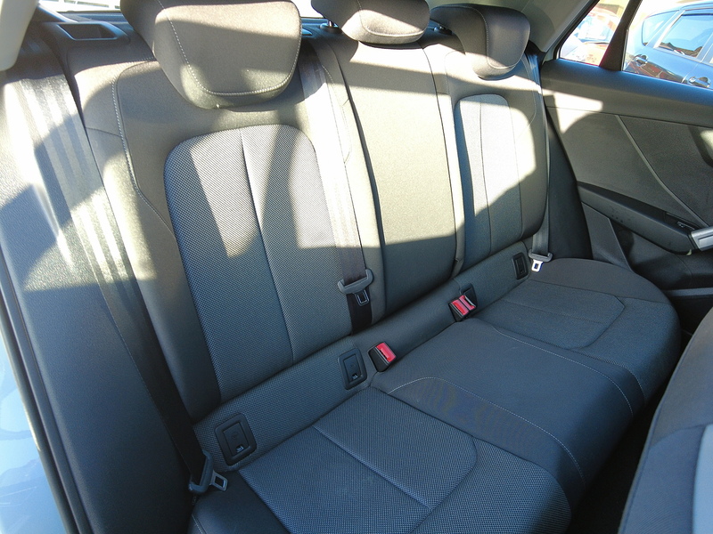 Audi Q2 TFSI Sport - U93623