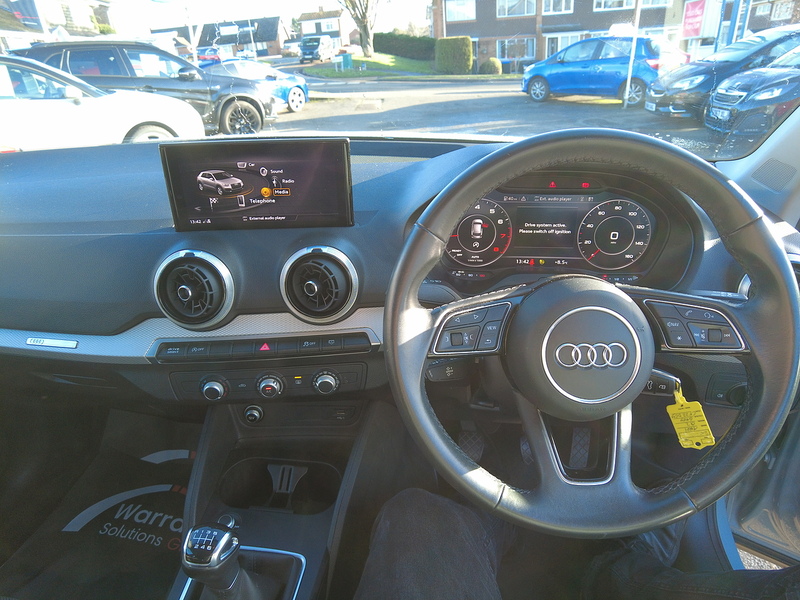 Audi Q2 TFSI Sport - U93623