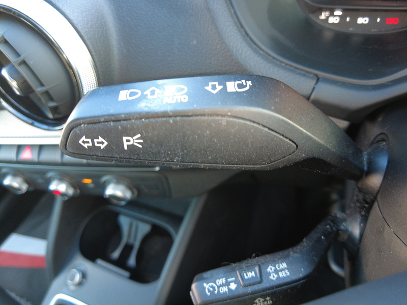 Audi Q2 TFSI Sport - U93623