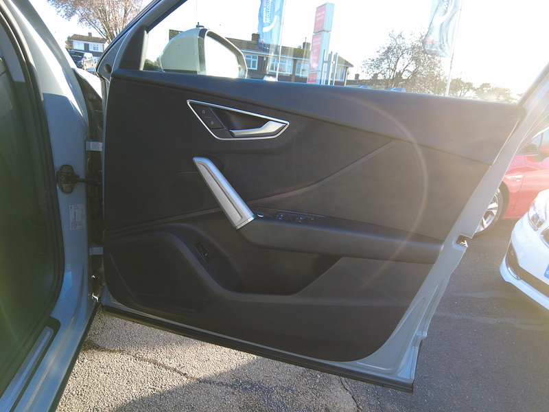 Audi Q2 TFSI Sport - U93623