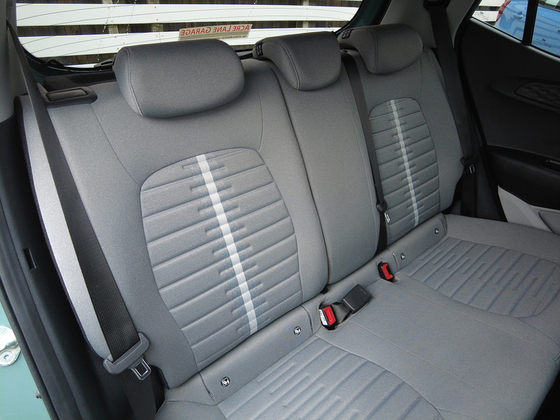 Hyundai i10 Premium - U93625