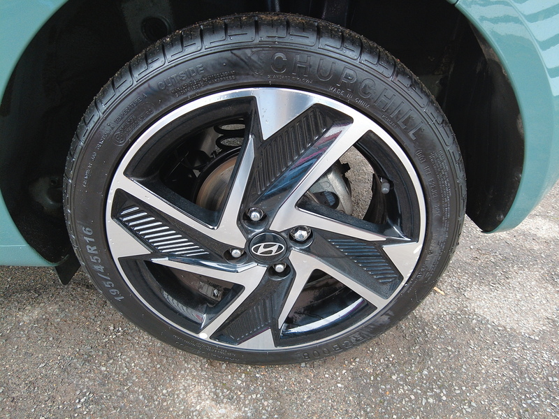 Hyundai i10 Premium - U93625