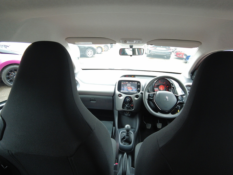 Peugeot 108 Active - U93628