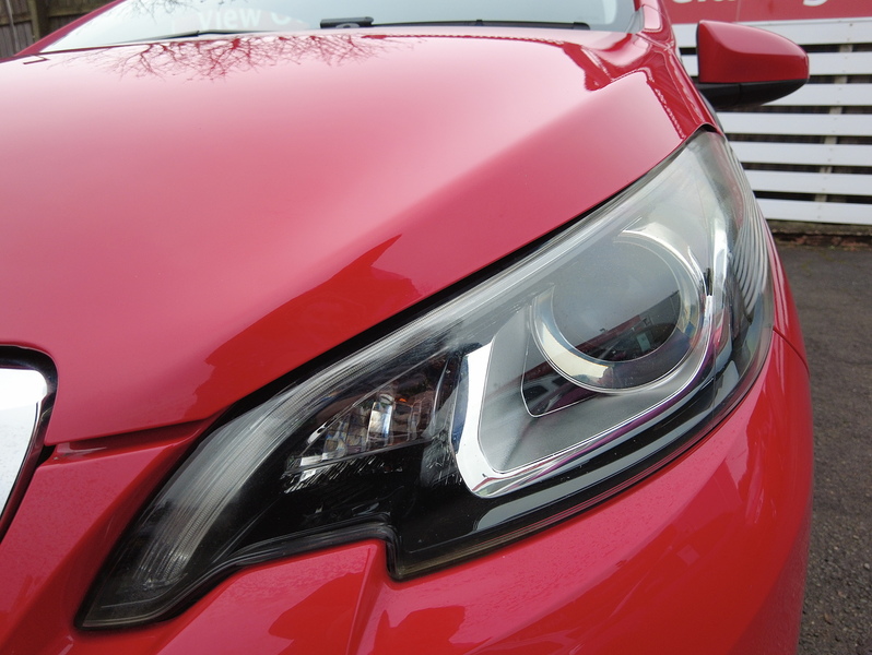 Peugeot 108 Active - U93628