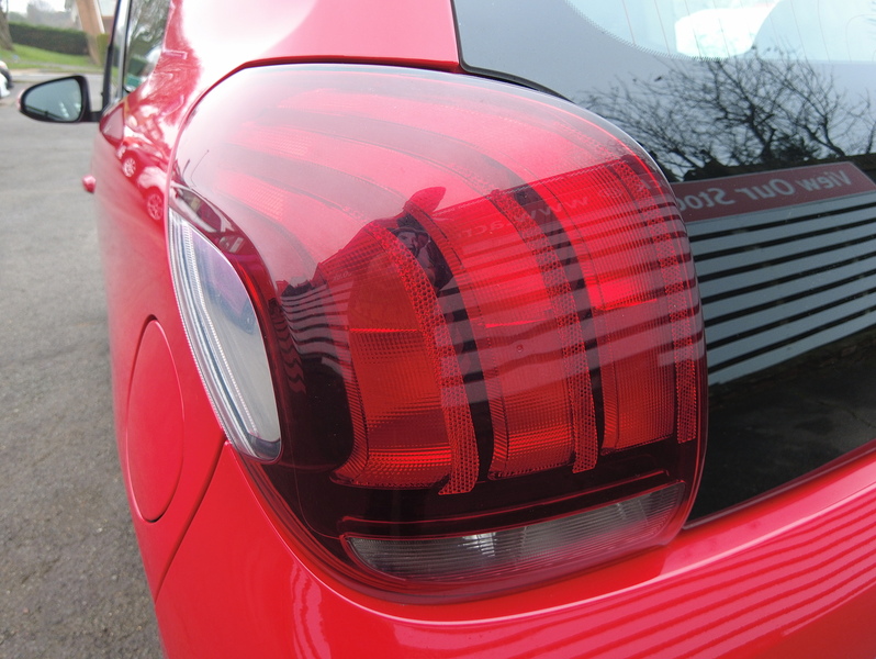 Peugeot 108 Active - U93628