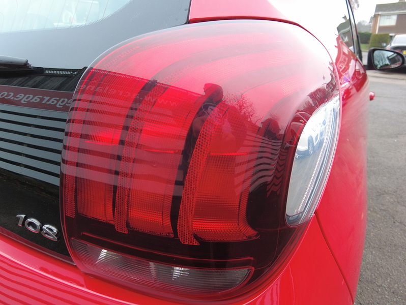 Peugeot 108 Active - U93628