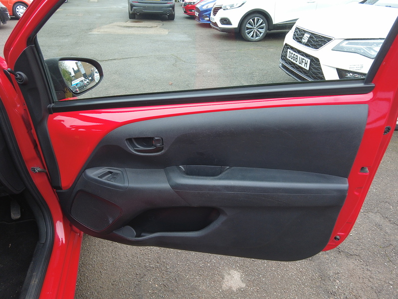 Peugeot 108 Active - U93628