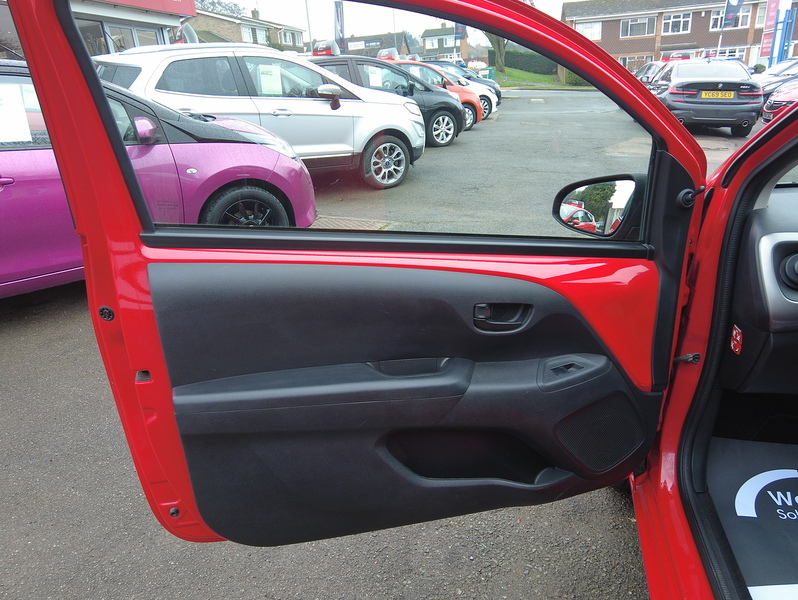 Peugeot 108 Active - U93628