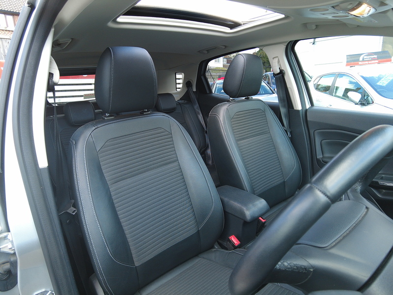 Ford EcoSport T EcoBoost Titanium - U93632