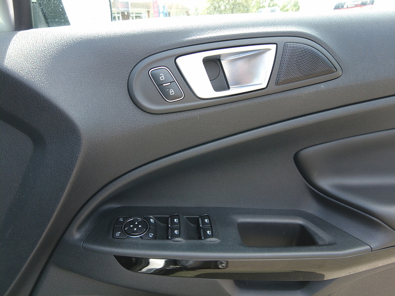 Ford EcoSport T EcoBoost Titanium - U93632
