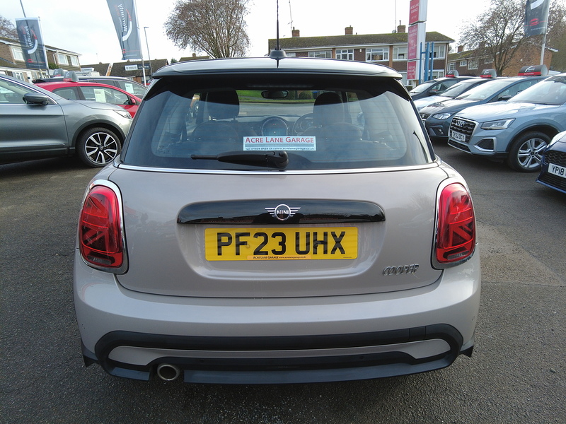 MINI Hatch Cooper Classic - U93643