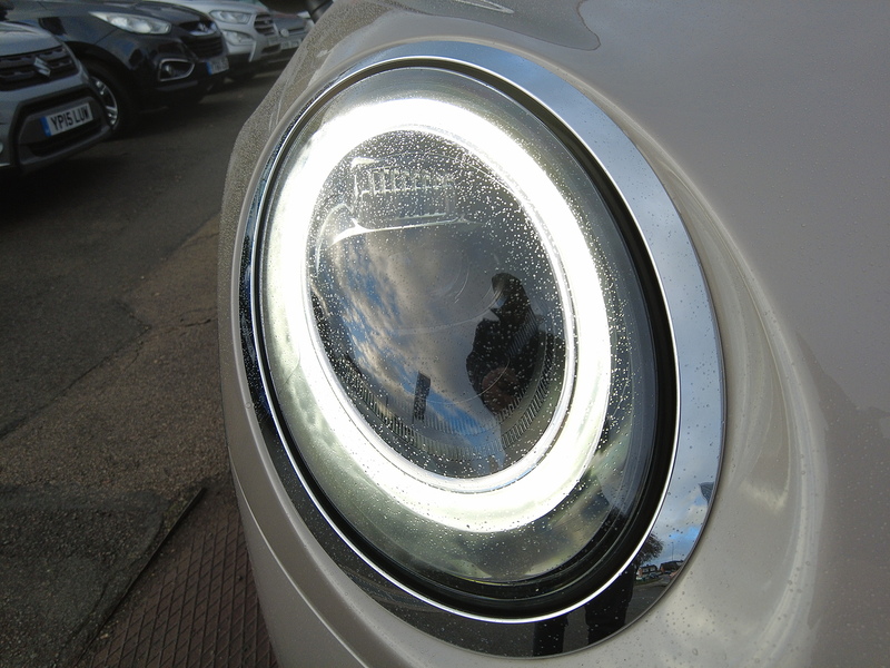 MINI Hatch Cooper Classic - U93643