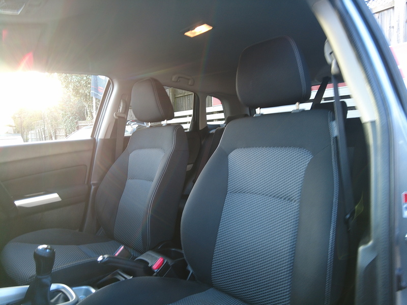 Suzuki Vitara SZ-T - U93667