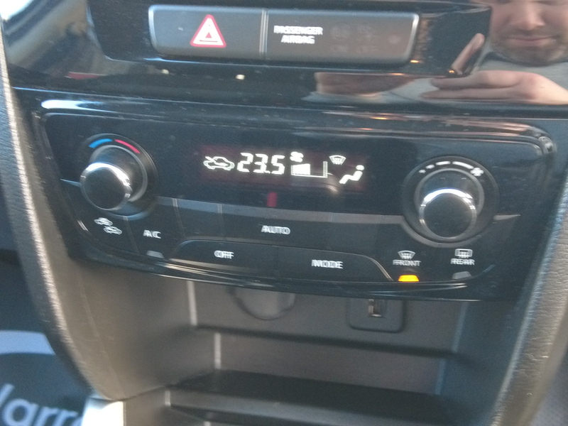 Suzuki Vitara SZ-T - U93667