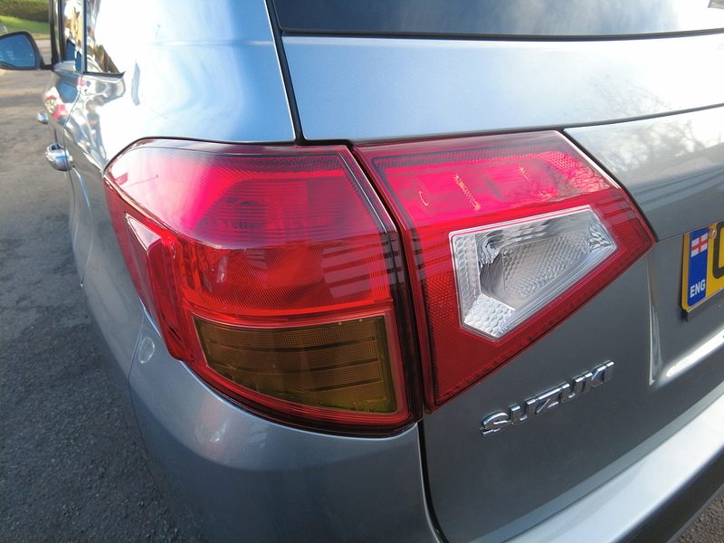 Suzuki Vitara SZ-T - U93667