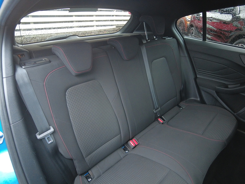 Ford Focus T EcoBoost ST-Line - U93669