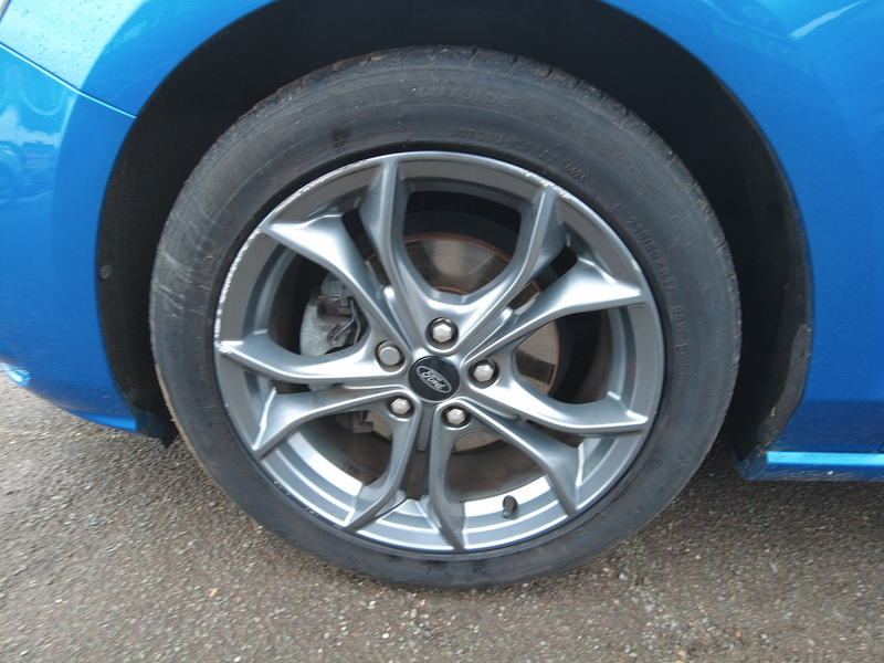 Ford Focus T EcoBoost ST-Line - U93669