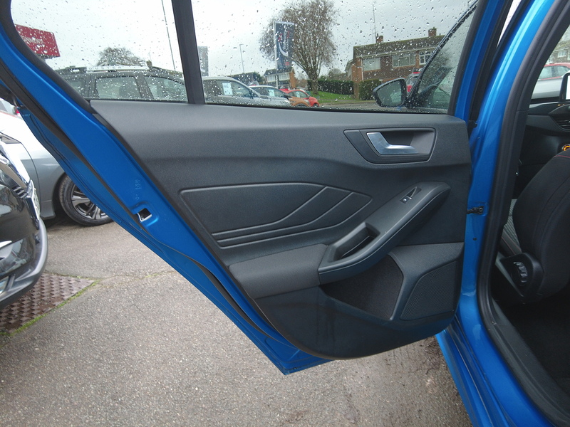 Ford Focus T EcoBoost ST-Line - U93669