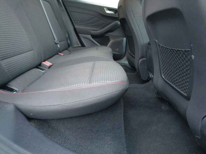 Ford Focus T EcoBoost ST-Line - U93669