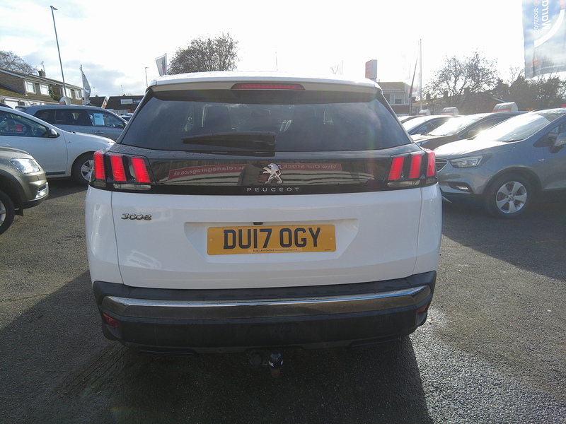 Peugeot 3008 BlueHDi Allure - U93670
