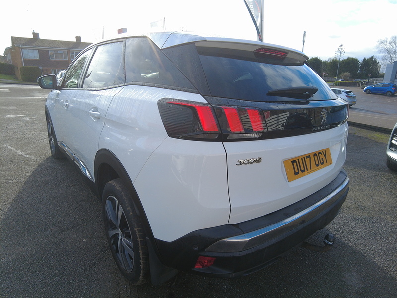 Peugeot 3008 BlueHDi Allure - U93670