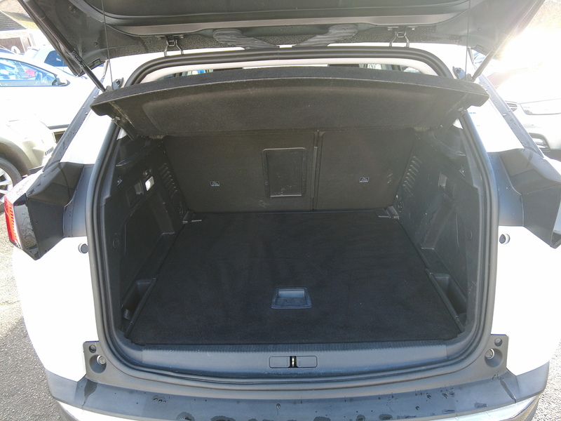 Peugeot 3008 BlueHDi Allure - U93670