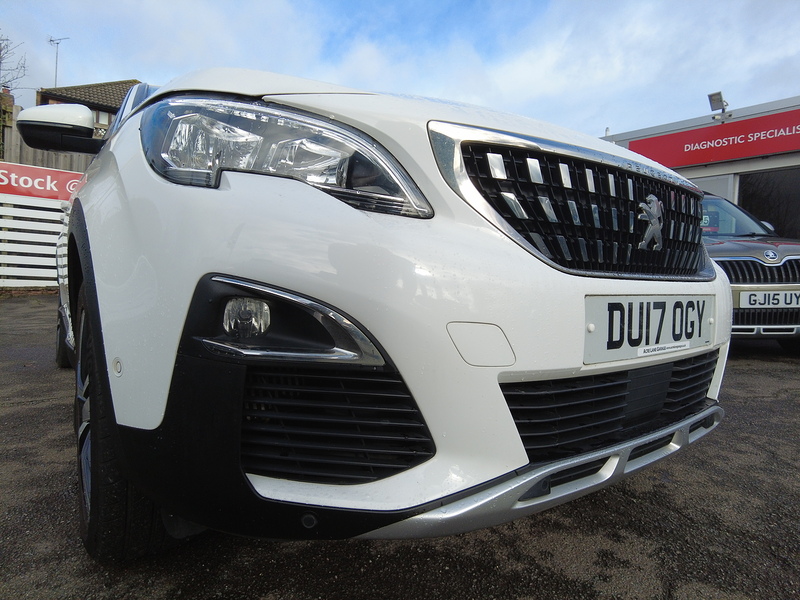 Peugeot 3008 BlueHDi Allure - U93670