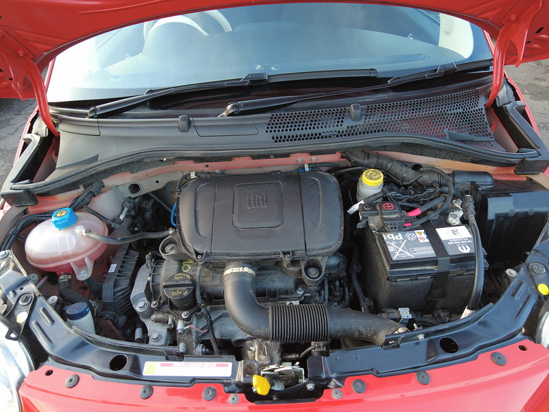 Fiat 500 MHEV - U93675