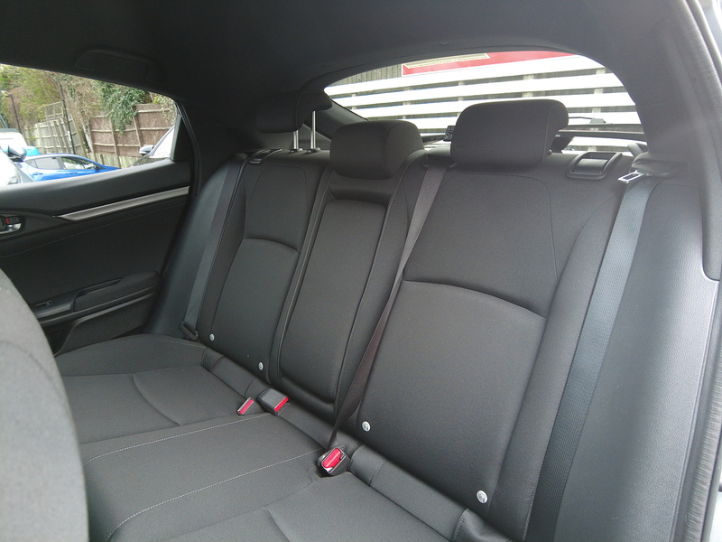 Honda Civic i-DTEC SR - U93676