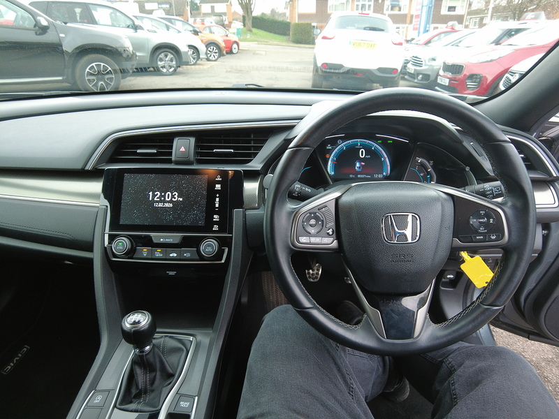 Honda Civic i-DTEC SR - U93676