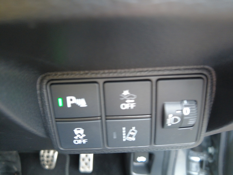 Honda Civic i-DTEC SR - U93676