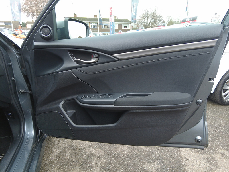 Honda Civic i-DTEC SR - U93676