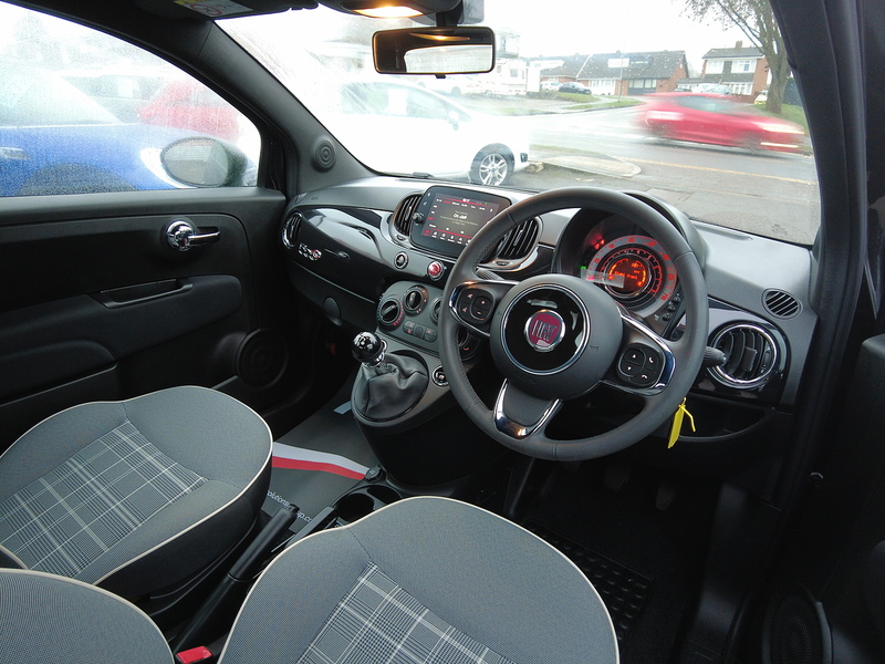 Fiat 500C MHEV Lounge - U93677
