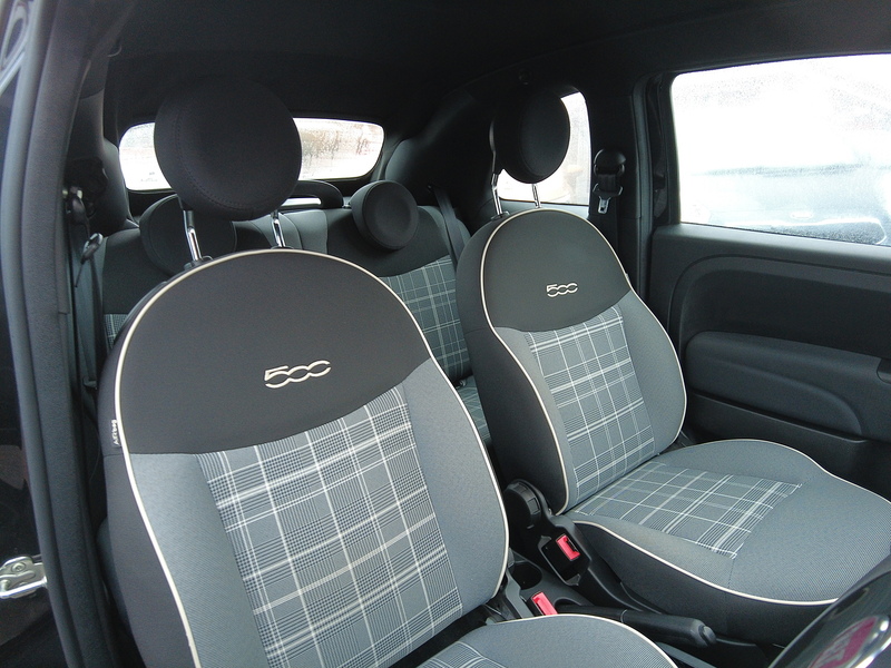 Fiat 500C MHEV Lounge - U93677