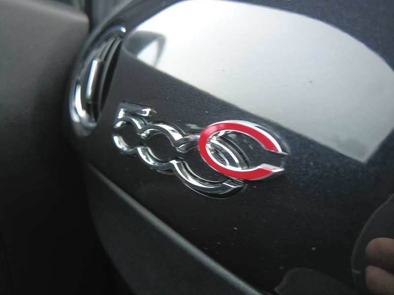 Fiat 500C MHEV Lounge - U93677