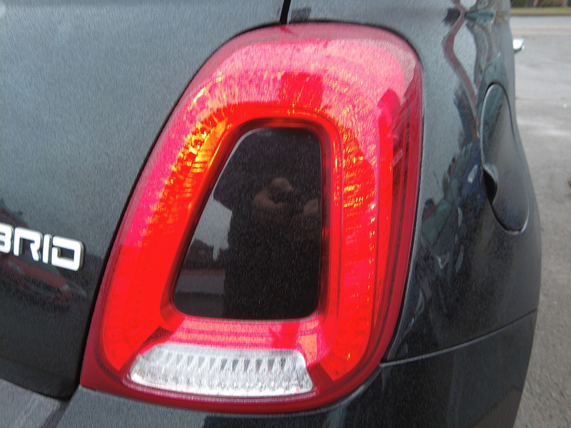 Fiat 500C MHEV Lounge - U93677