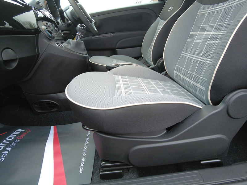 Fiat 500C MHEV Lounge - U93677