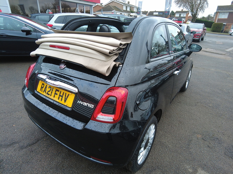 Fiat 500C MHEV Lounge - U93677