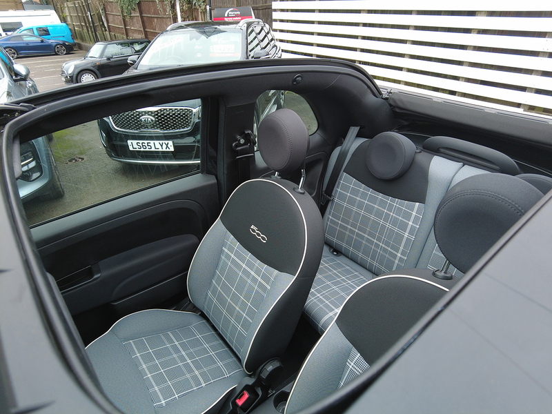 Fiat 500C MHEV Lounge - U93677