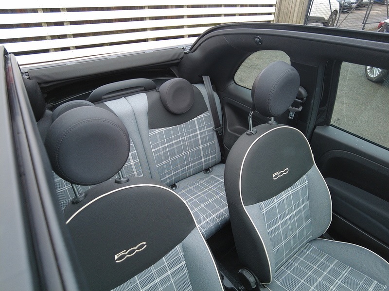 Fiat 500C MHEV Lounge - U93677