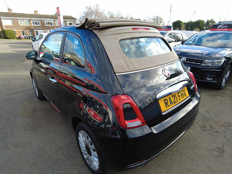 Fiat 500C MHEV Lounge - U93677