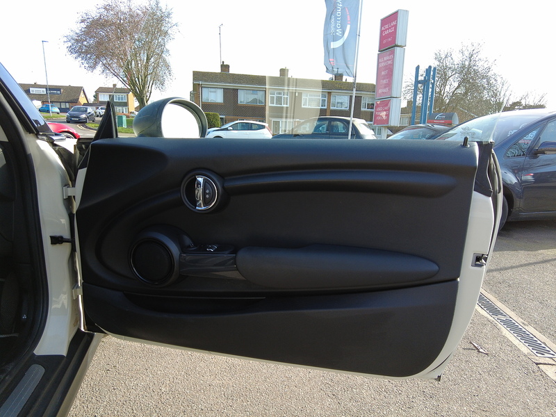 MINI Hatch One - U93690