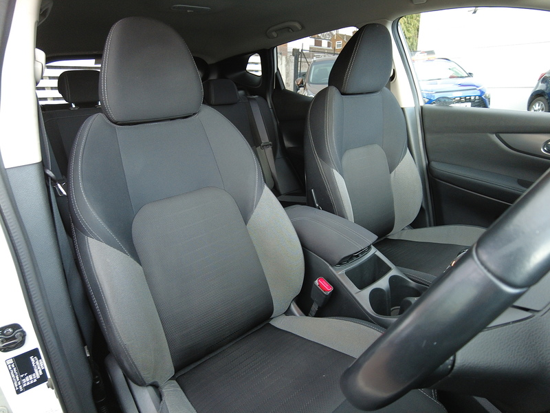 Nissan Qashqai dCi N-Connecta - U93696