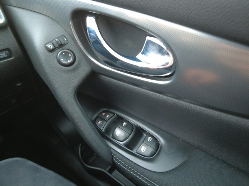 Nissan Qashqai dCi N-Connecta - U93696