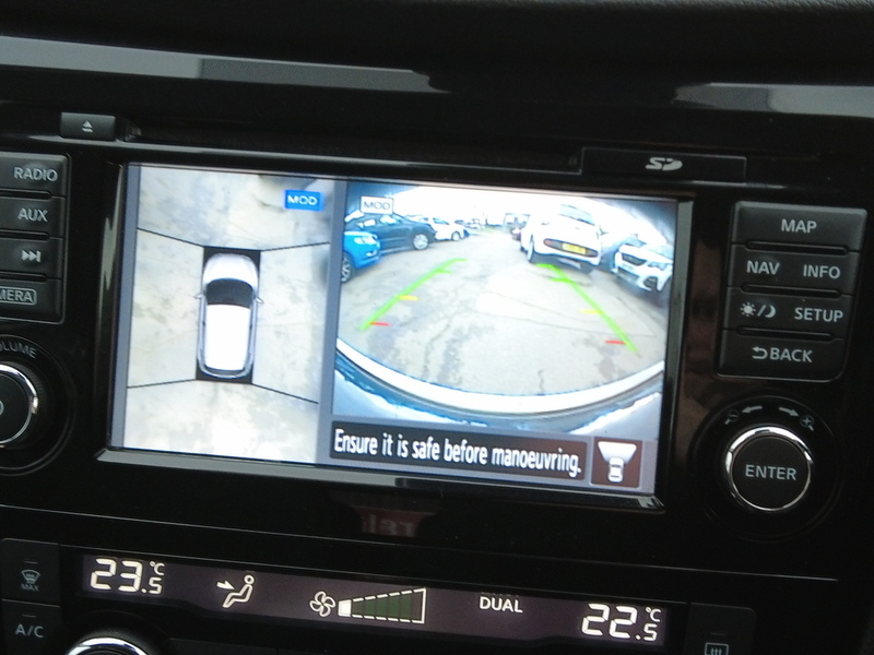 Nissan Qashqai dCi N-Connecta - U93696