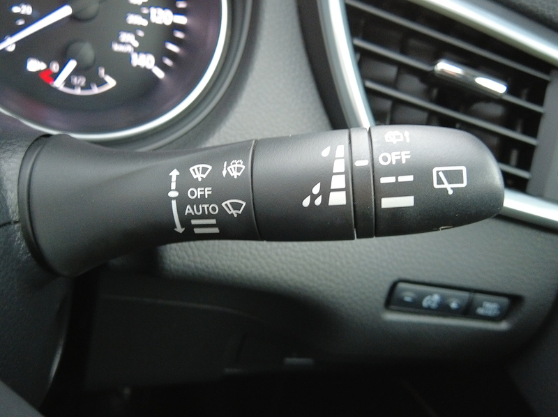 Nissan Qashqai dCi N-Connecta - U93696