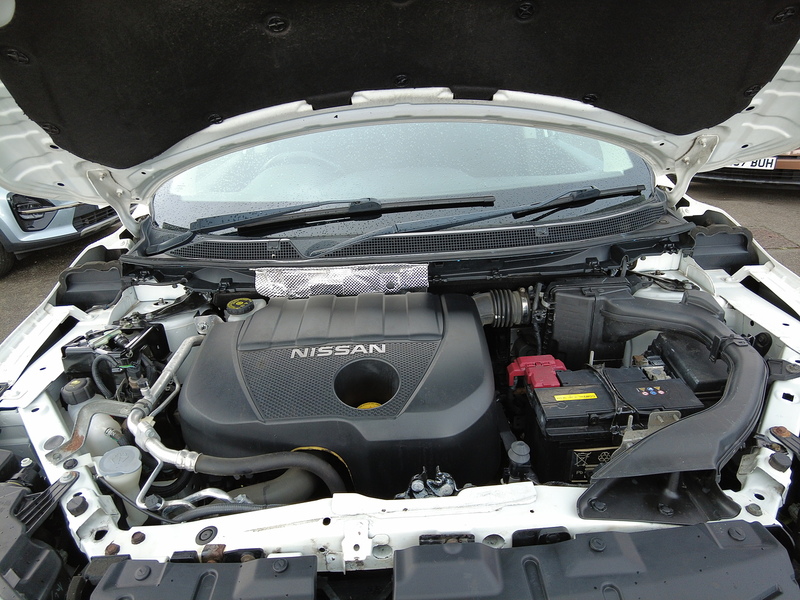 Nissan Qashqai dCi N-Connecta - U93696